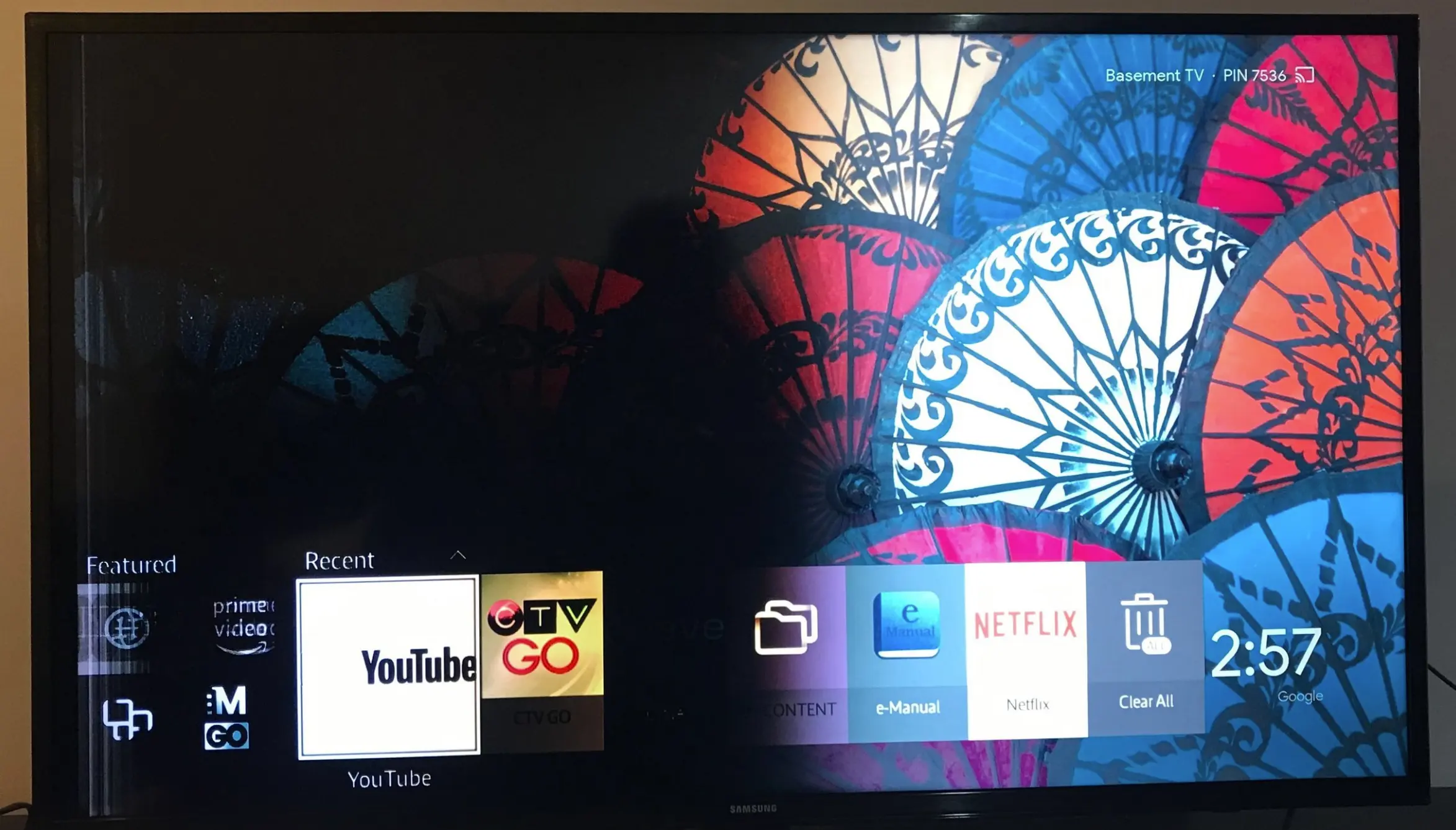 samsung tv half black screen