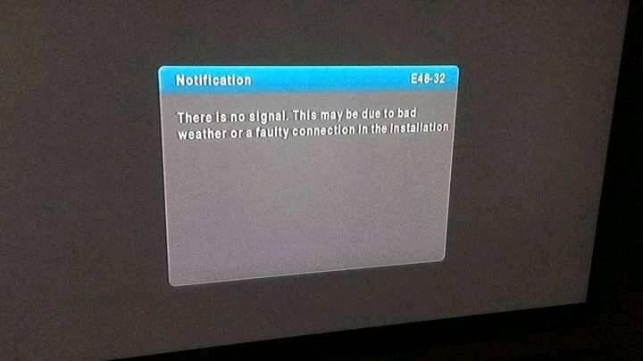 Signal notification on smart TV 